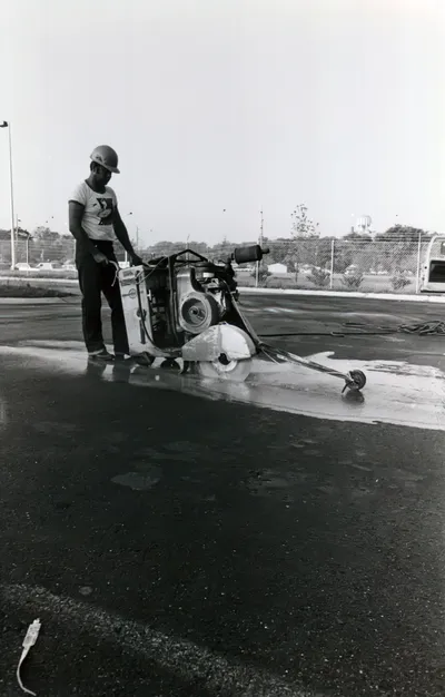 47475 1970s 00042A